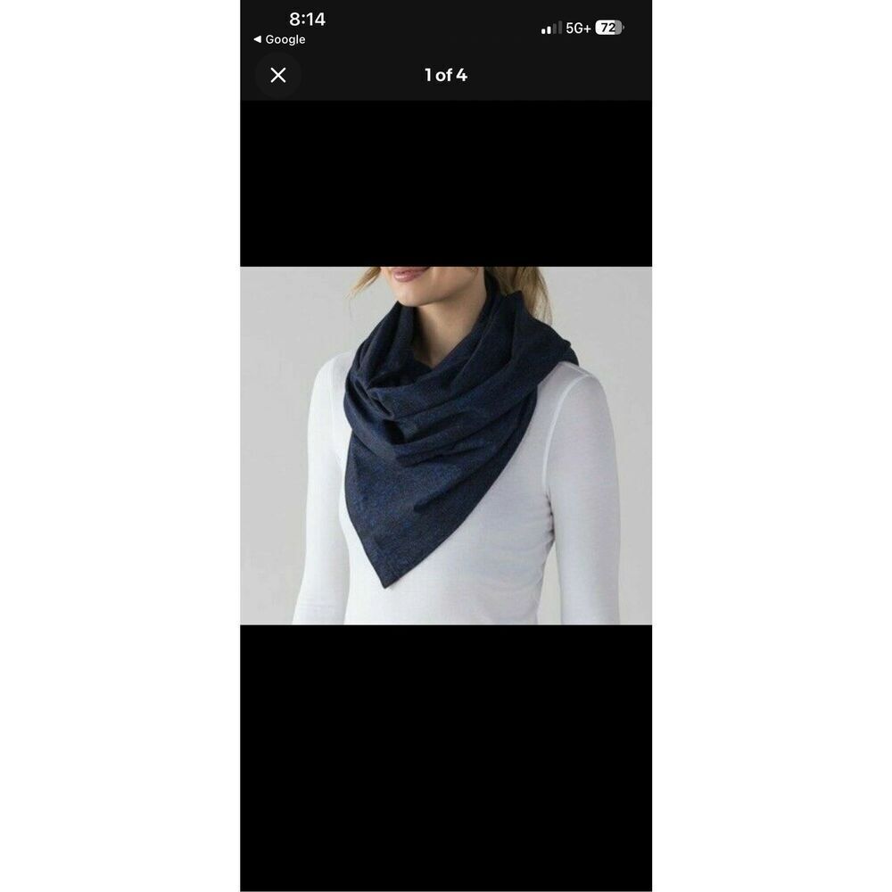 Lululemon Blue Black Vinyasa Scarf Snap On